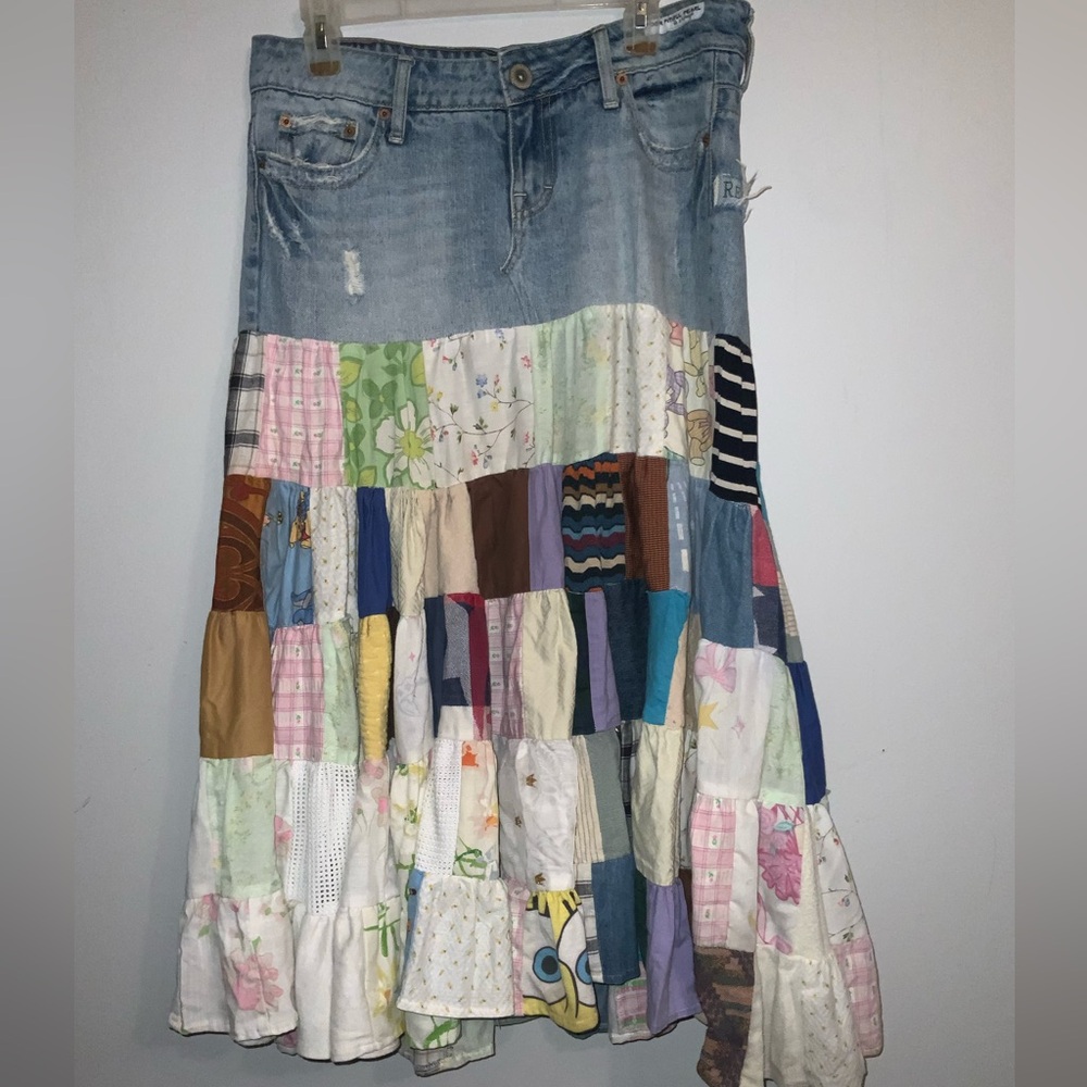Upcycled Vintage AEO Bohemian Multicolored Patchwork Denim Skirt Sz 8 Regular - Picture 3 of 9